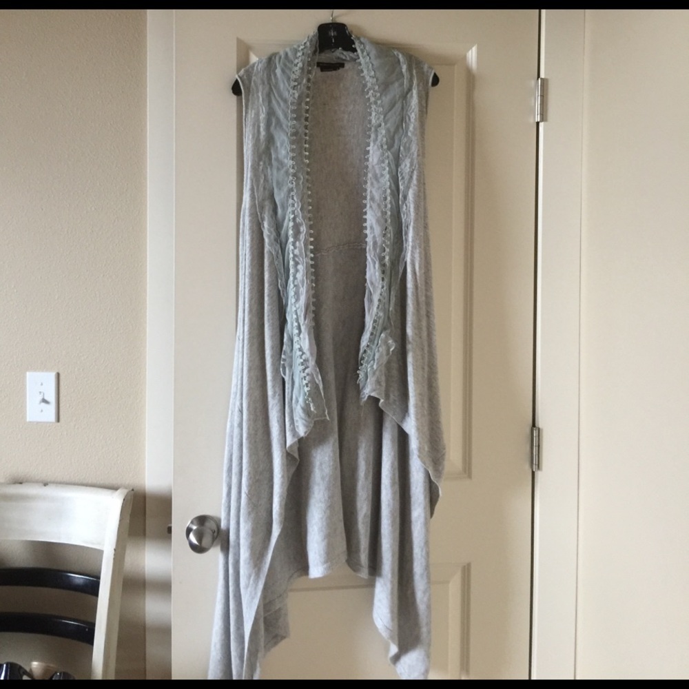 BCBG cardigan
