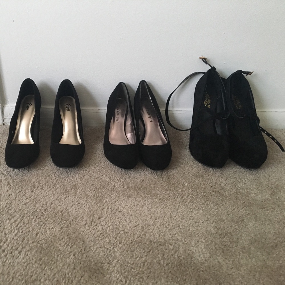 3 sets of heels or they can be sold separately.