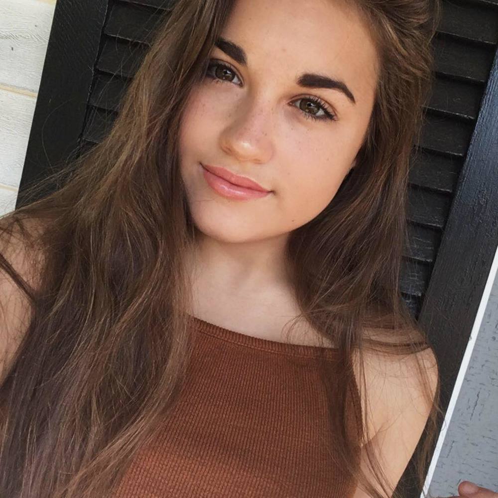 Meet your Posher, Abby