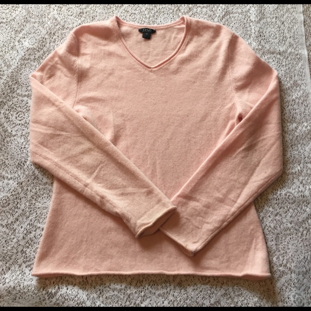 M Pink Cashmere Vneck, good condition!