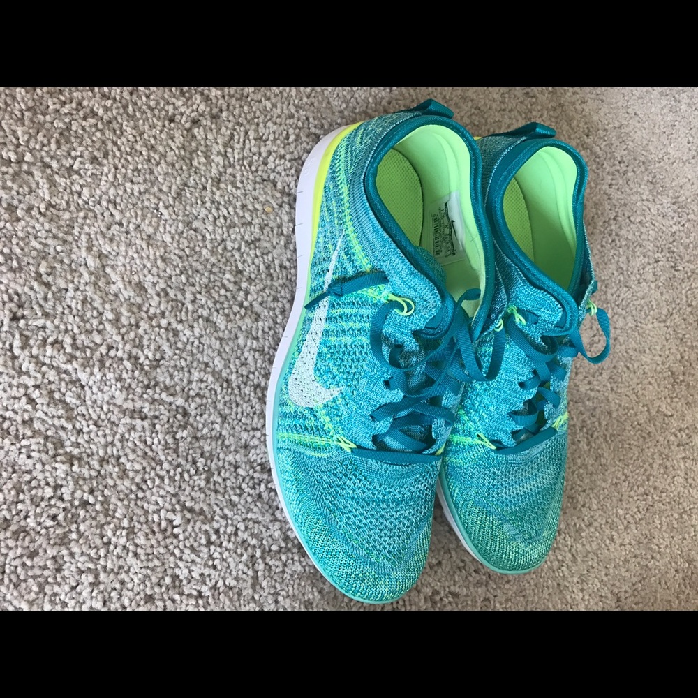 Nike Women's Free Flyknit TR 5.0 Turquoise/White