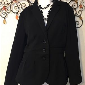 💼 🎉 HP 🎉ELLE Tailored Black blazer from Kohl's