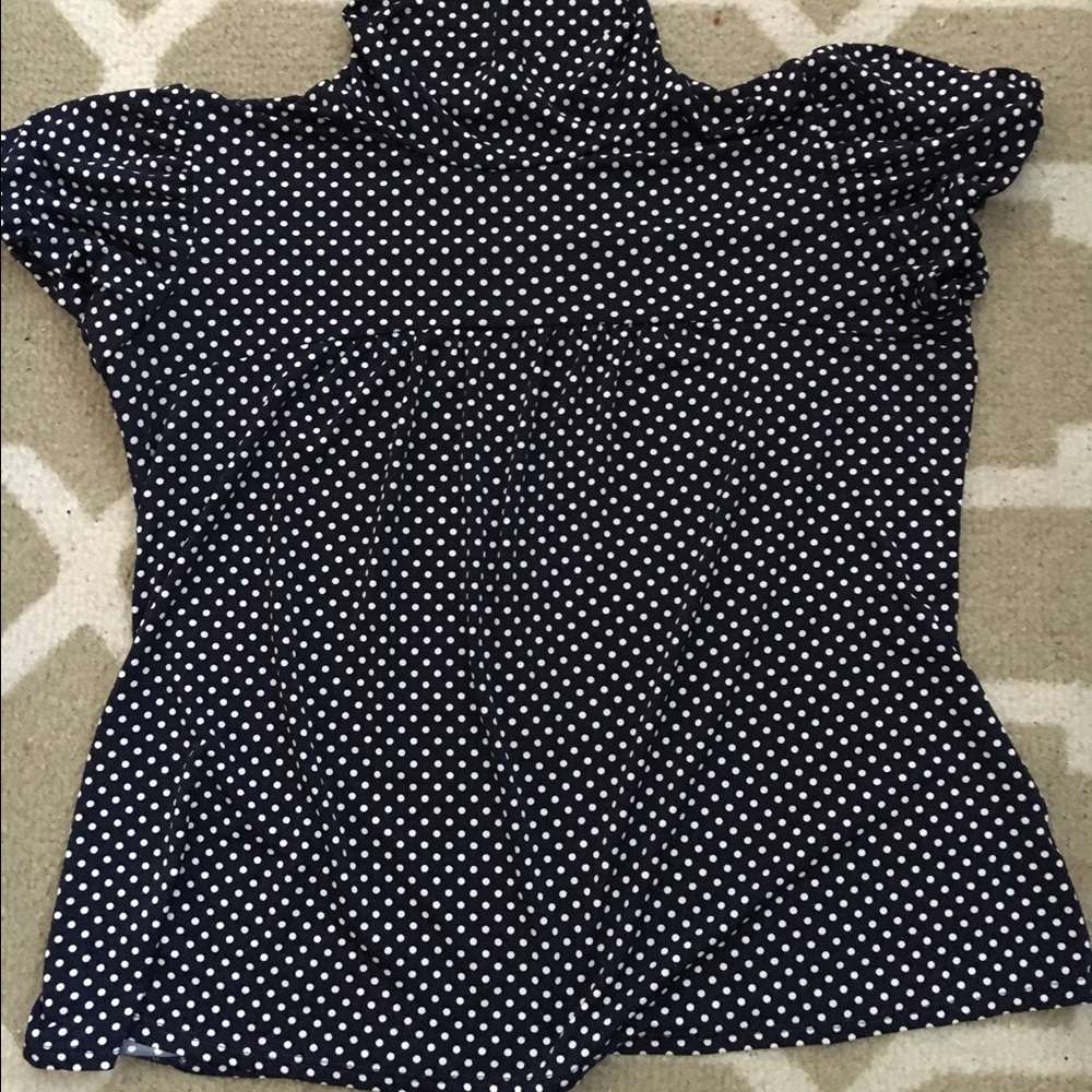 Polka dot retro top with some swing