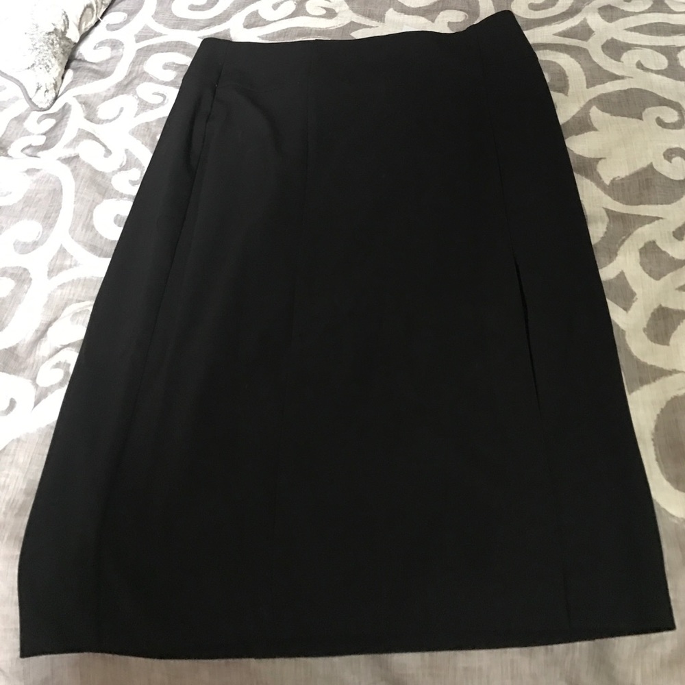 Black pencil skirt