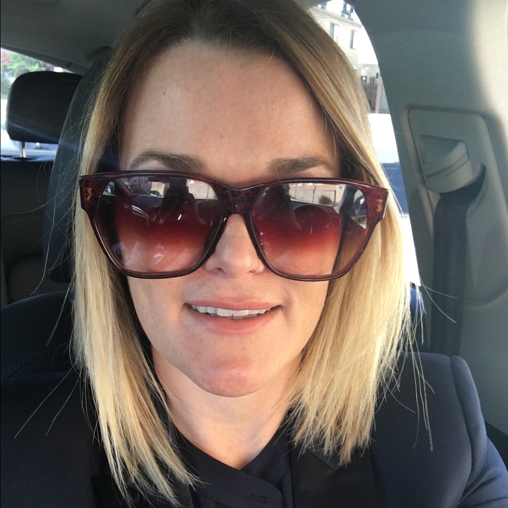 Meet your Posher, Abra