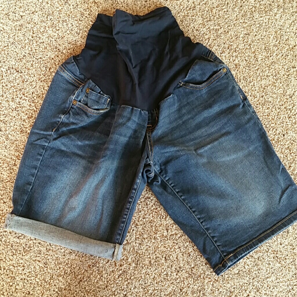 Maternity denim shorts