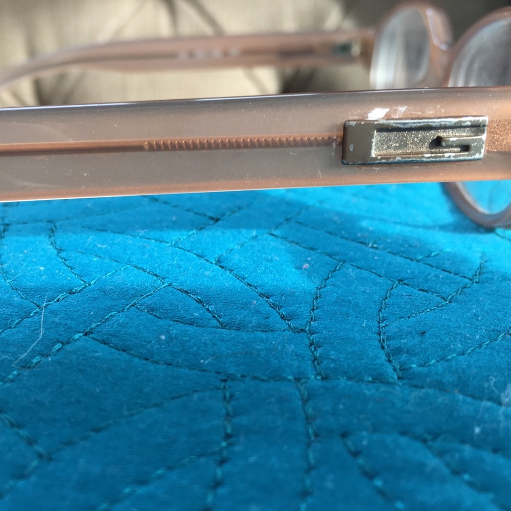 2 pairs Gucci eyeglasses - Picture 2 of 3