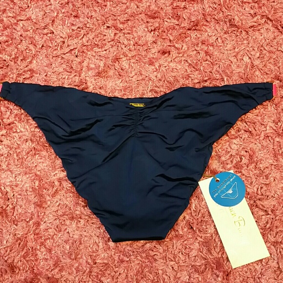 **NEW**  BEACH BUNNY BIKINI  Navy w/Hot Pink - Picture 5 of 7