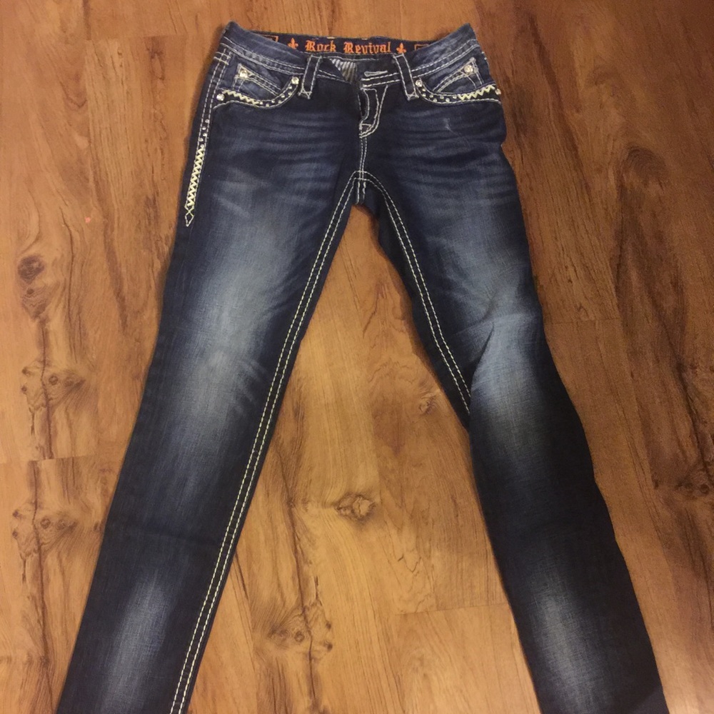 Women's Rock Revival Skinny Jeans