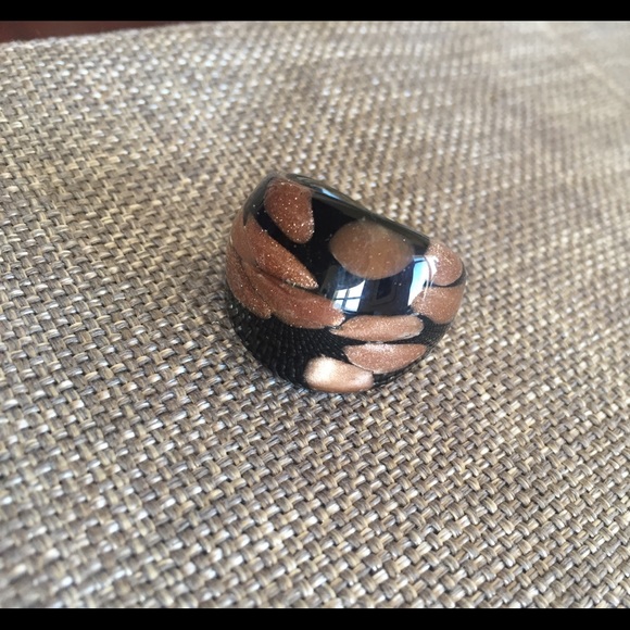 Acrylic Black and Brown sparkle ring. - Picture 2 of 4