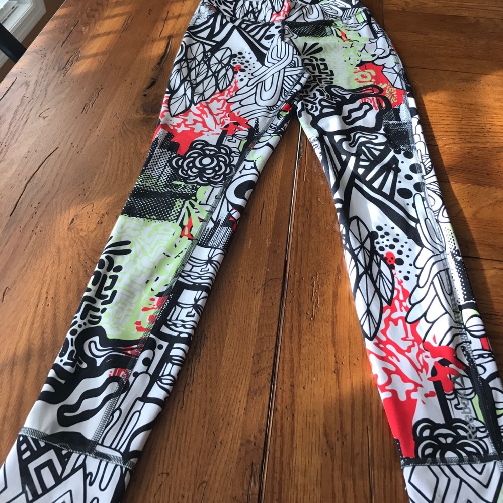 Reebok crazy tights 🖤🖤🖤❤️❤️💙💙