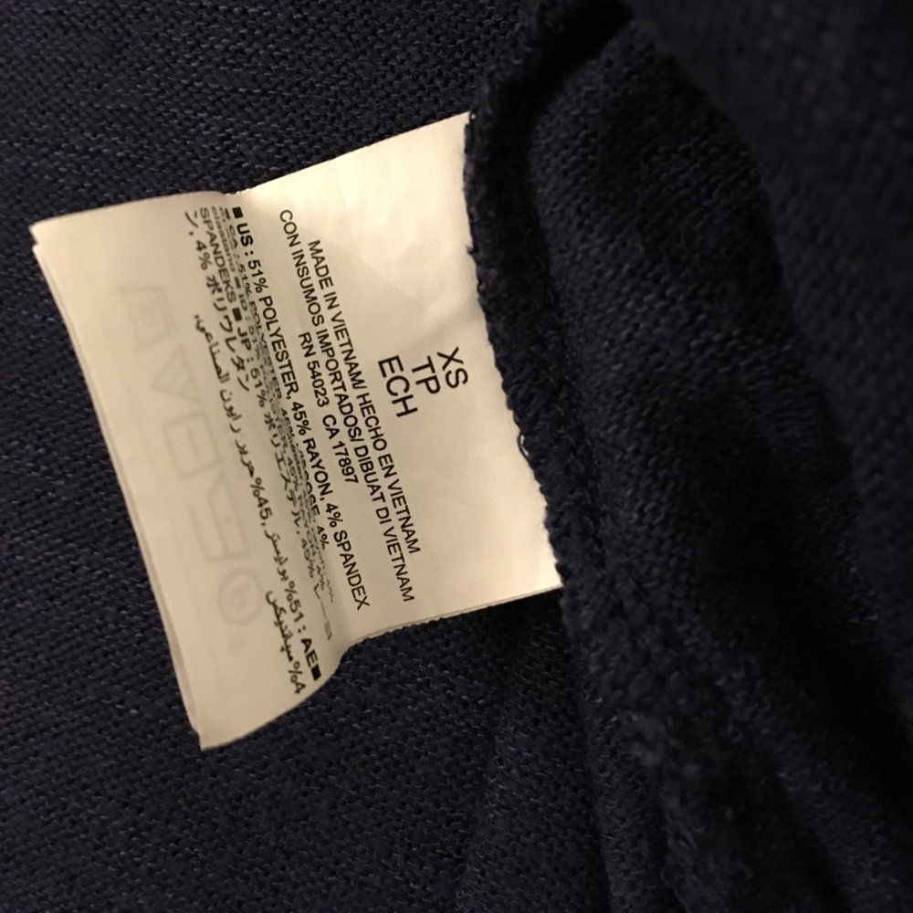 Old Navy | blue sweater | lightweight & oversized - Picture 5 of 7