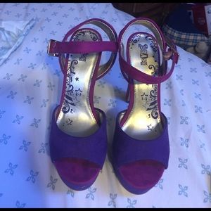 NEW ! Never worn High heels !