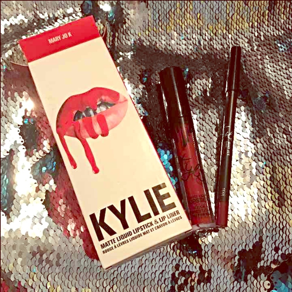 Kylie Lip Kit (Mary Jo K)