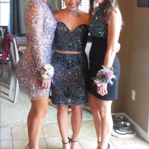 Cute 2 piece dress, only worn once