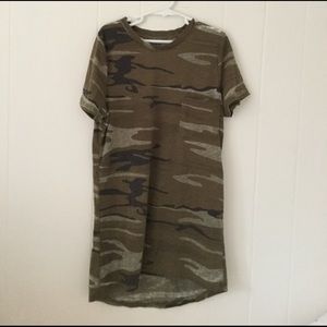 Camouflage T-shirt