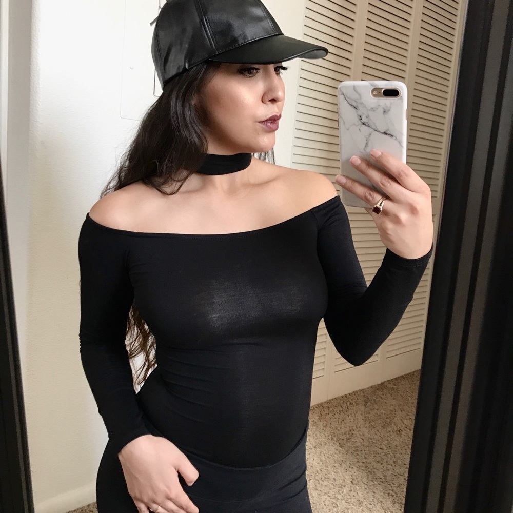 • Black Leather Cap • - Picture 2 of 4