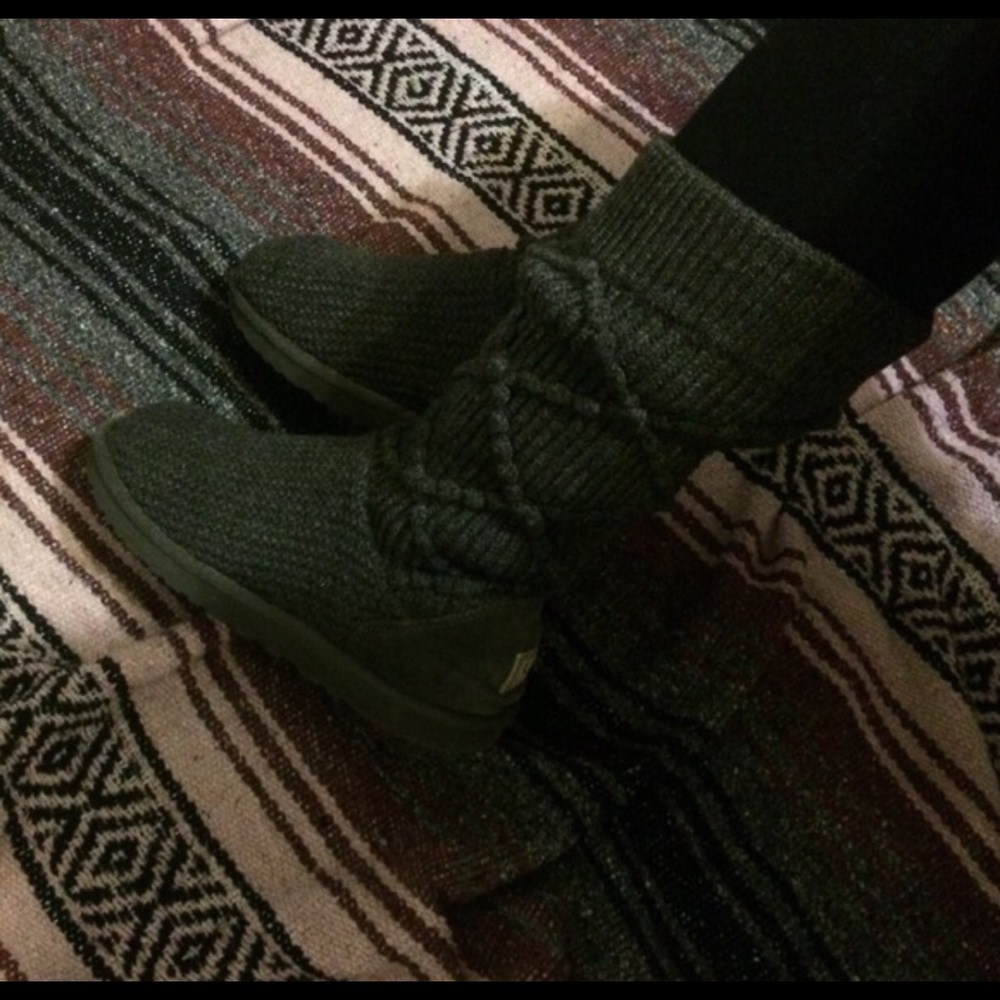 Knit Uggs Boots