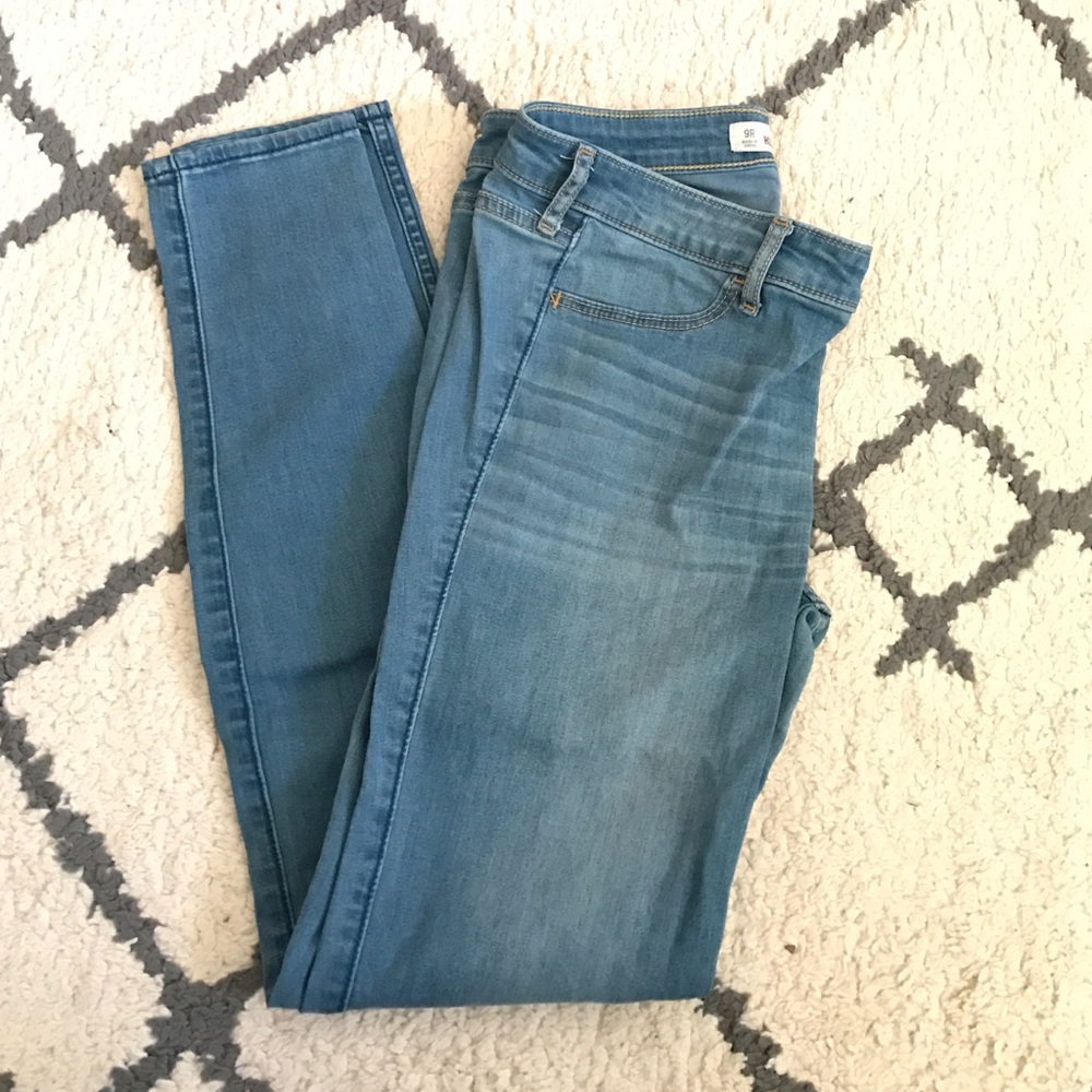 Hollister Medium Wash Jeggings