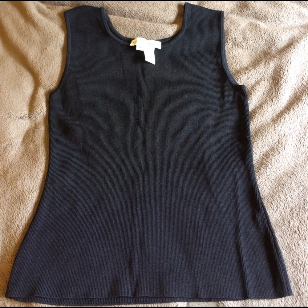 WHBM knit tank. Amazing feel!