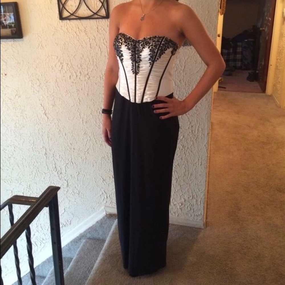 Prom dress or cocktail dress.