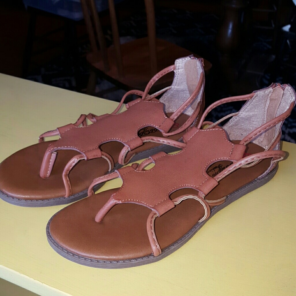 DbDk Omega sandals