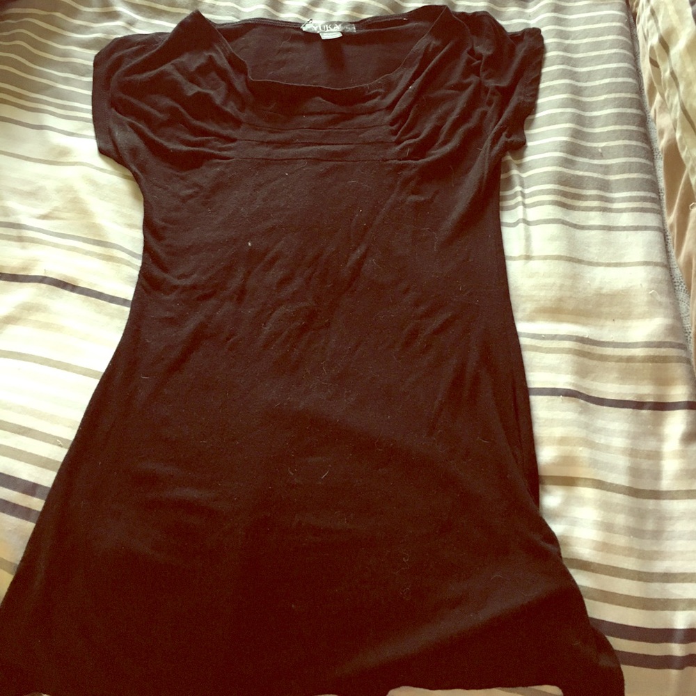 Black top with detailing
