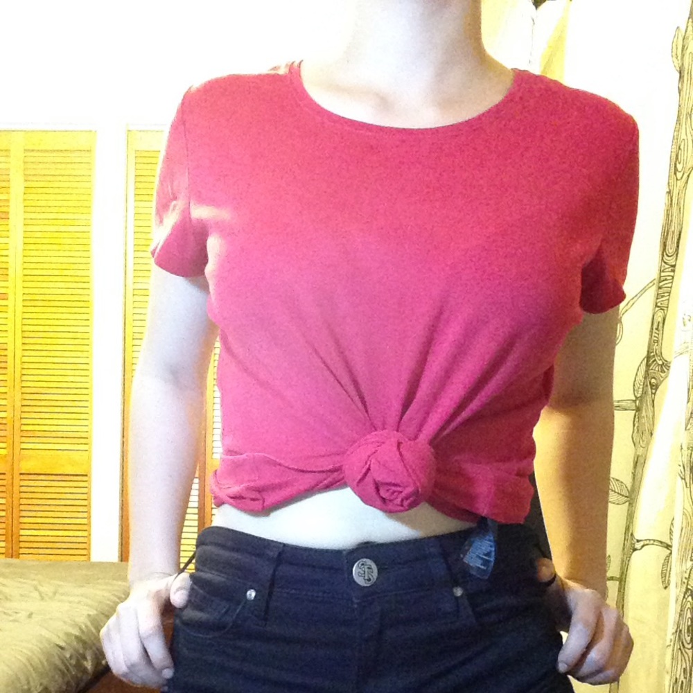 comfy slim fit basic red tee