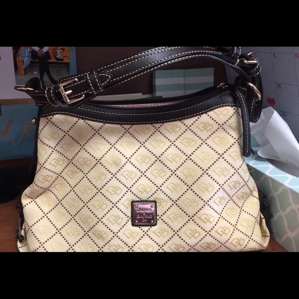 Dooney & Bourke Purse