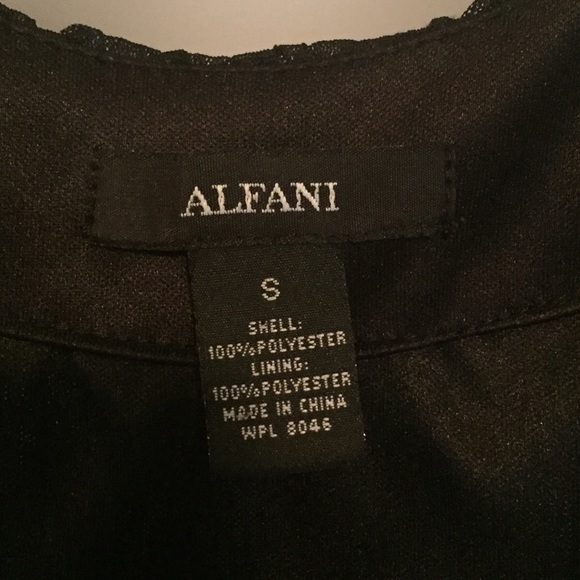 Gorgeous Black and White Lacey tunic from Alfani - Picture 4 of 5