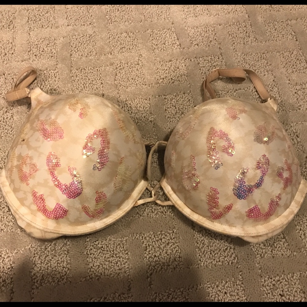 VICTORIA SECRET PUSH-UP BRA