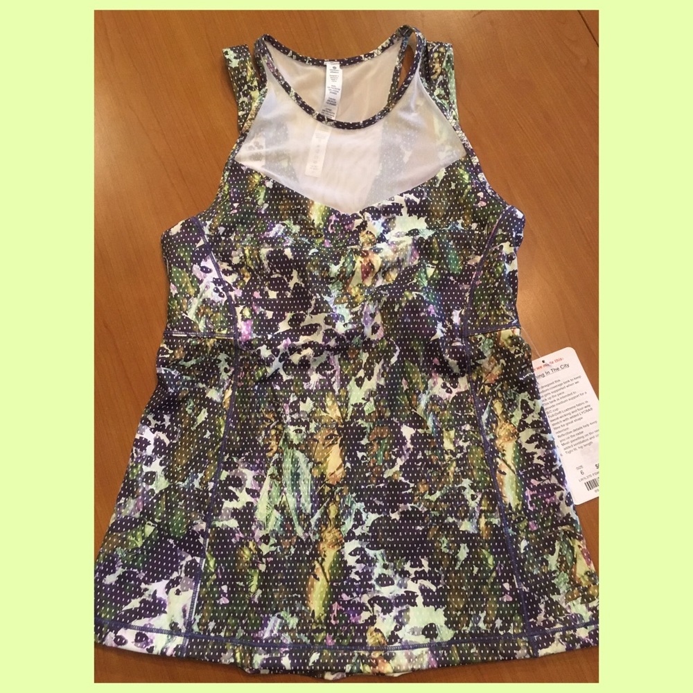Lululemon Top.