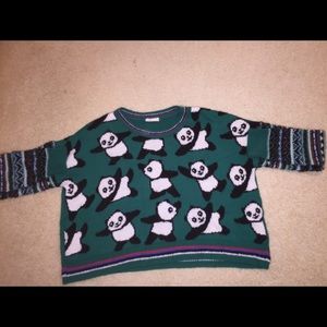 PANDA SWEATER. WHO DOESN'T WANT A PANDA SWEATER!!