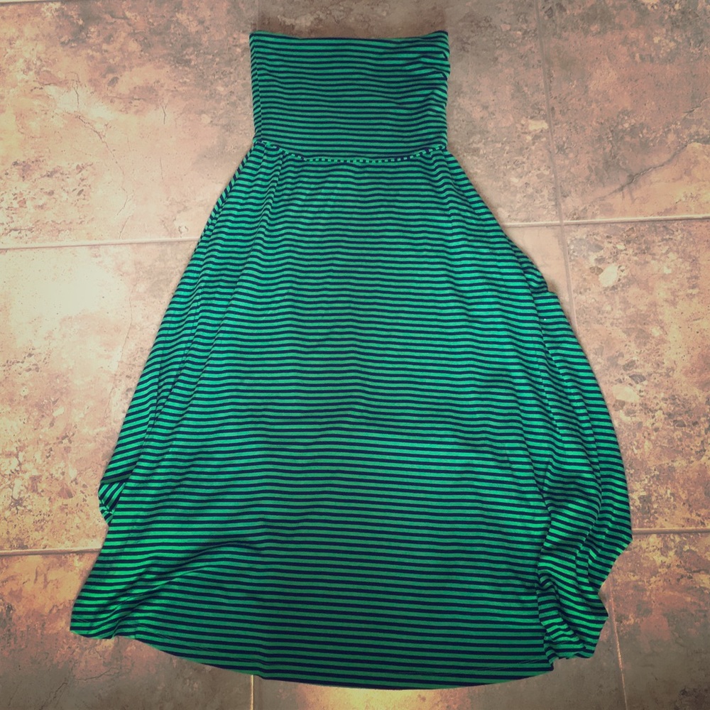 NWT - GAP Navy and green striped strapless maxi