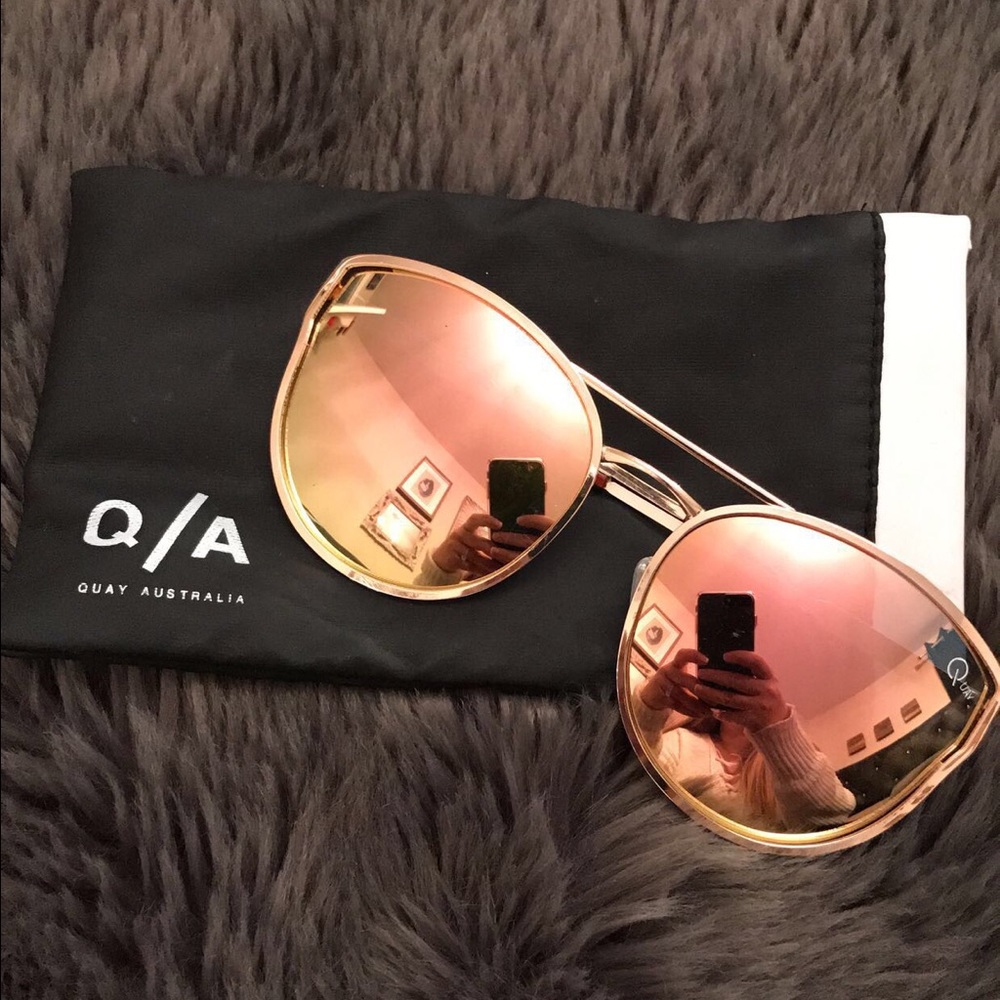 QUAY ROSE GOLD SUNGLASSES