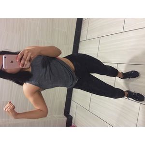 Meet your Posher, Claudia