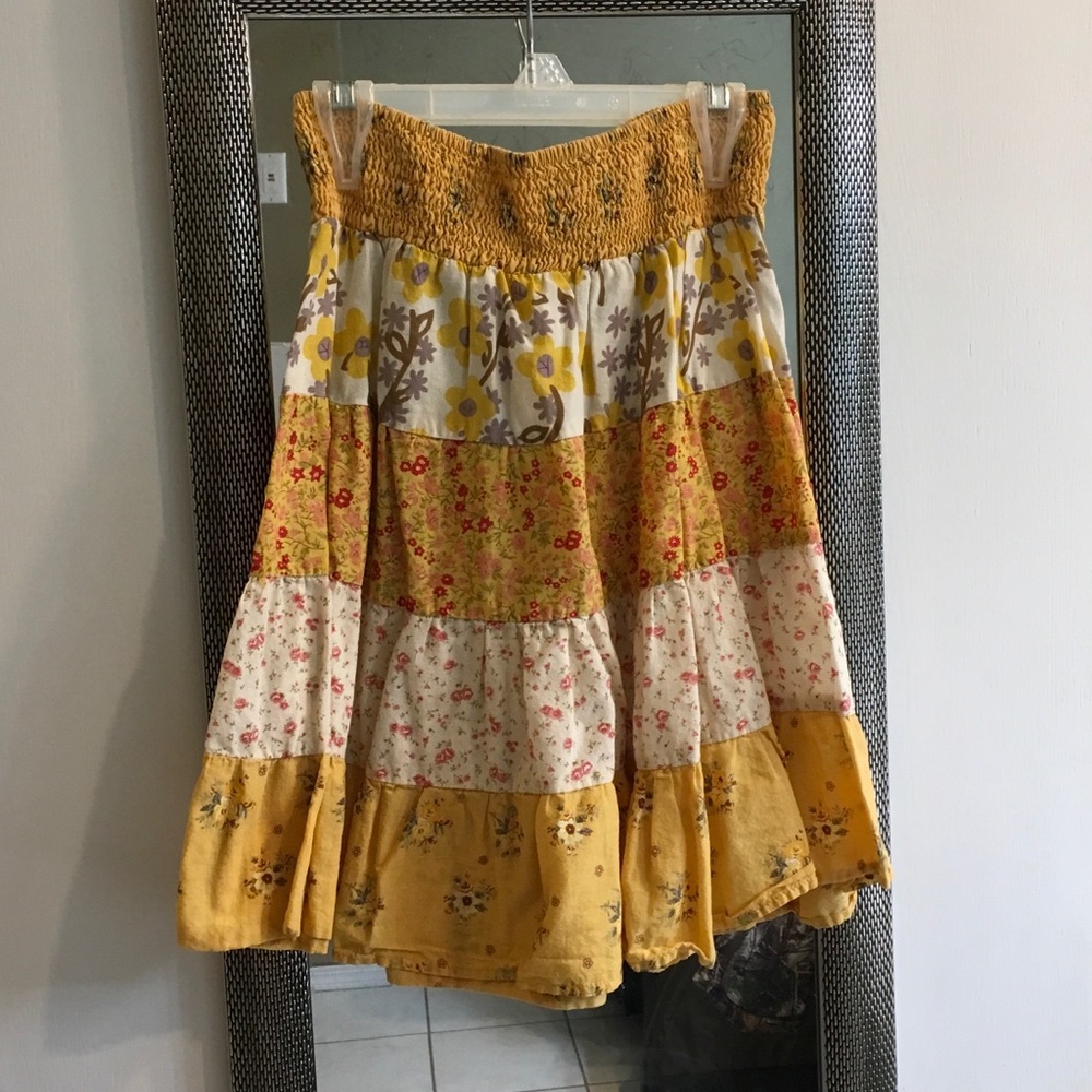 Yellow spring skirt