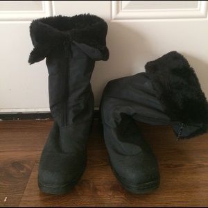 Totes black winter/snow boots