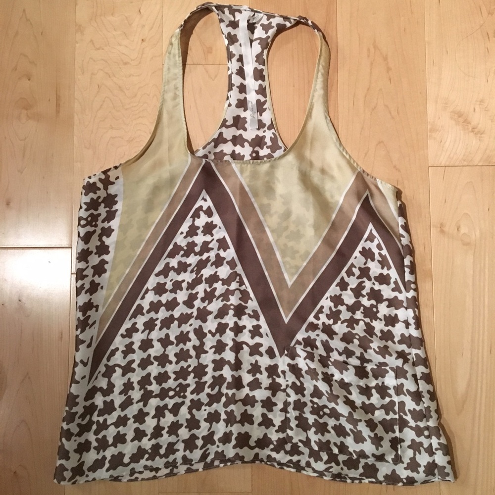 Flowy Tank