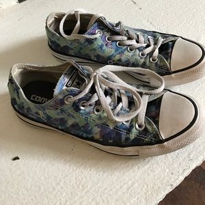 Women's converse sneakers