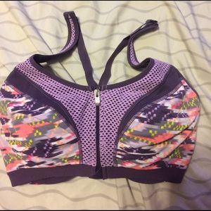 Victoria secret knock out, front zip sports bra