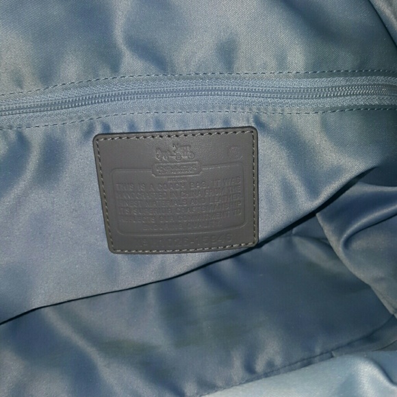 Authentic Coach purse !!! - Picture 4 of 4