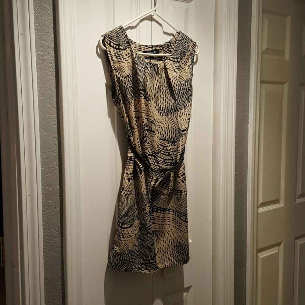 High neck light weight dress with belt