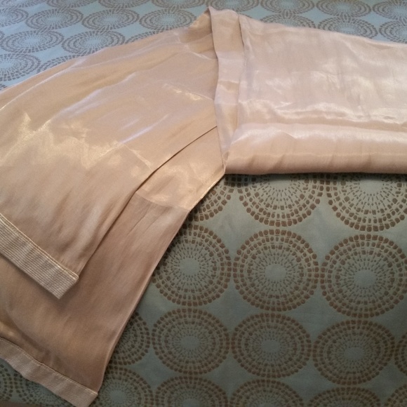 Gold formal gown - Picture 4 of 7