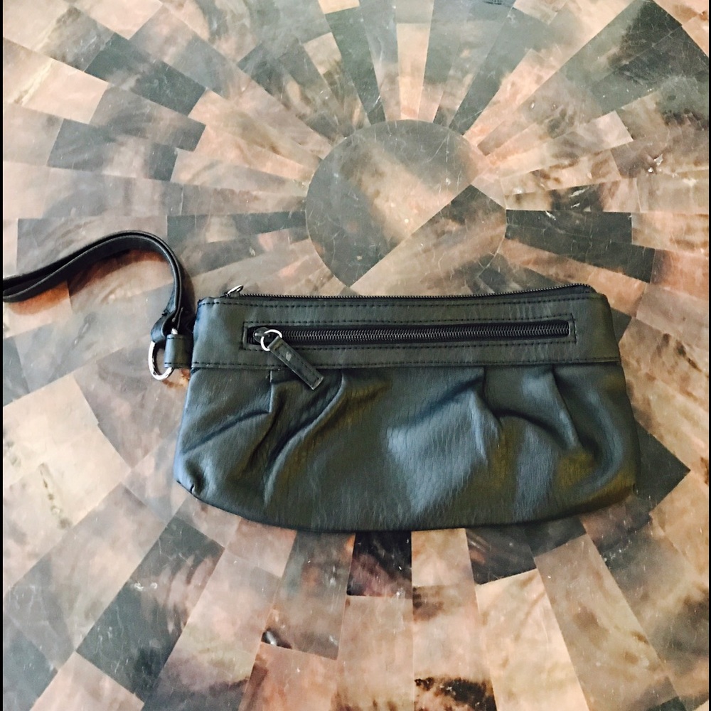 FREE WITH ANY PURCHASE - black clutch