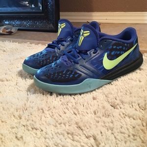 KOBE BASKETBALL SHOES