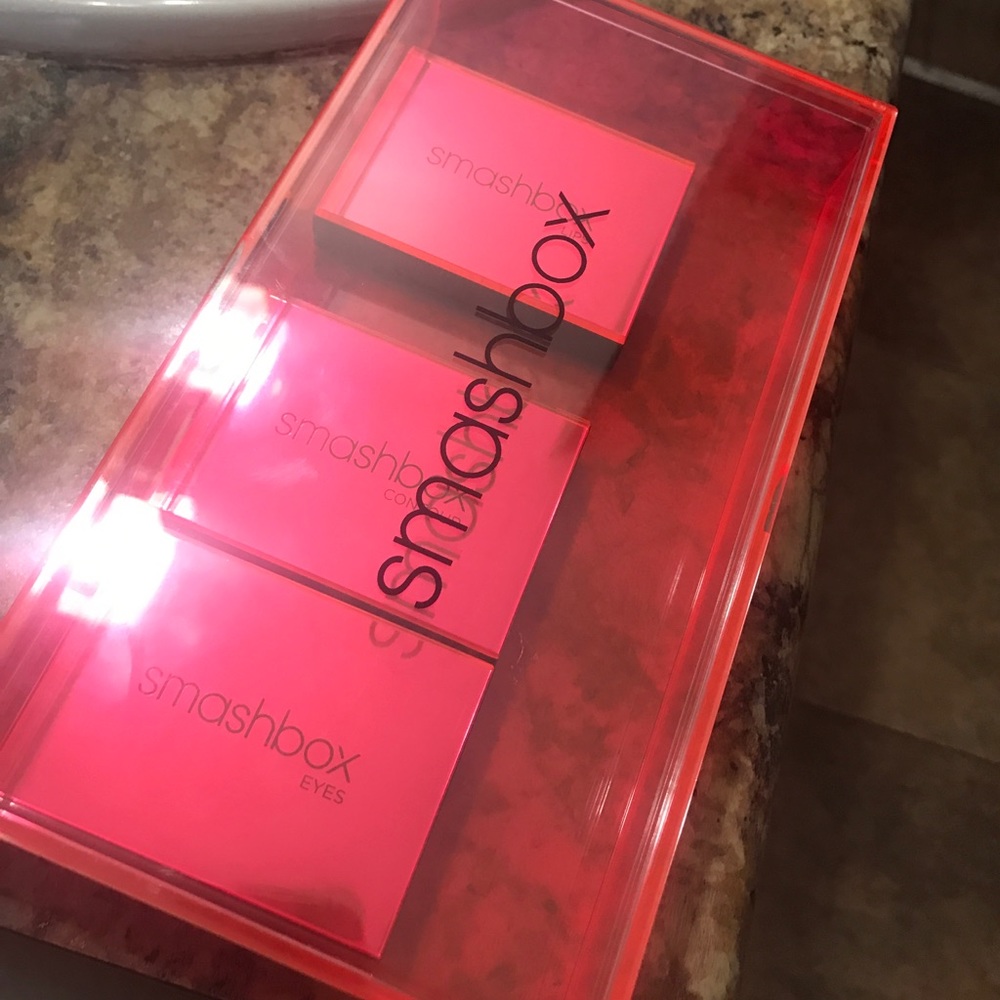 Smashbox Light It Up eye/lip/contour box