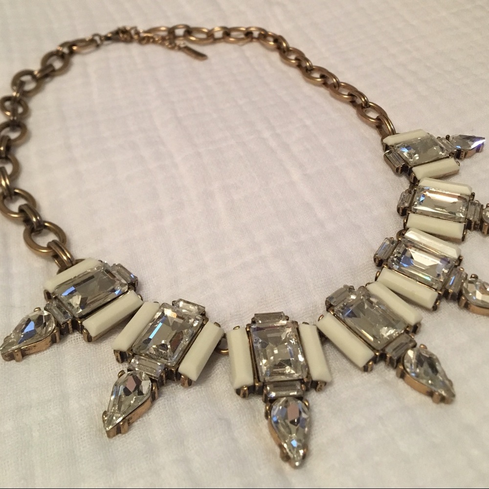 SOLD JEWELMINT statement necklace!