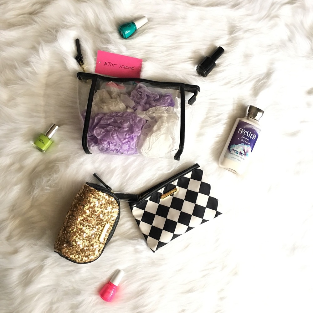 ✨Betsey Johnson 3 Piece Cosmetic Bags!✨