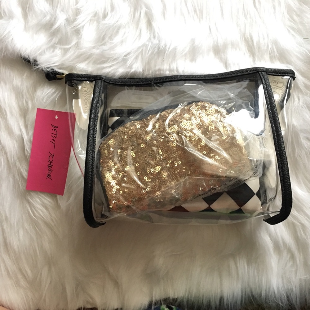 ✨Betsey Johnson 3 Piece Cosmetic Bags!✨ - Picture 3 of 3